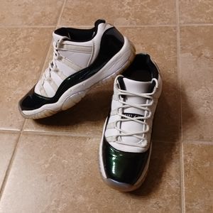Jordan 11 Retro Low 'Emerald' Sz.7Y (Wo.8½)